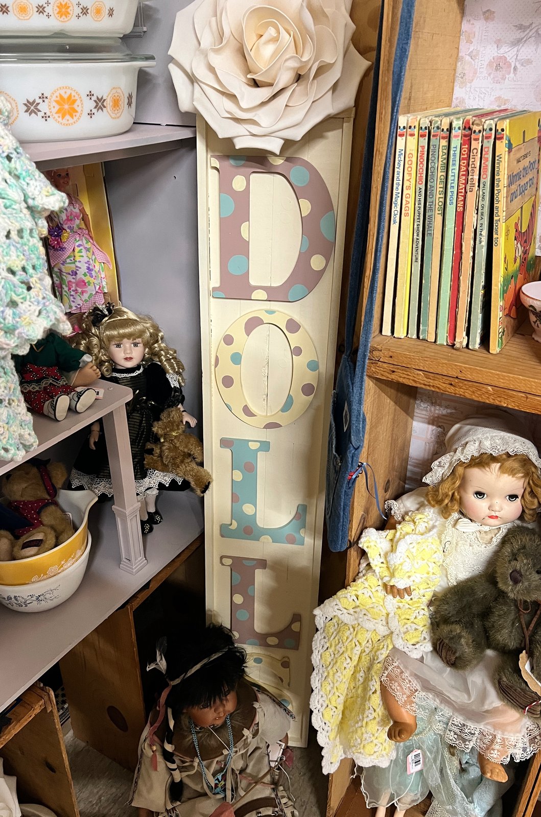 The Dusty Dollhouse booth
