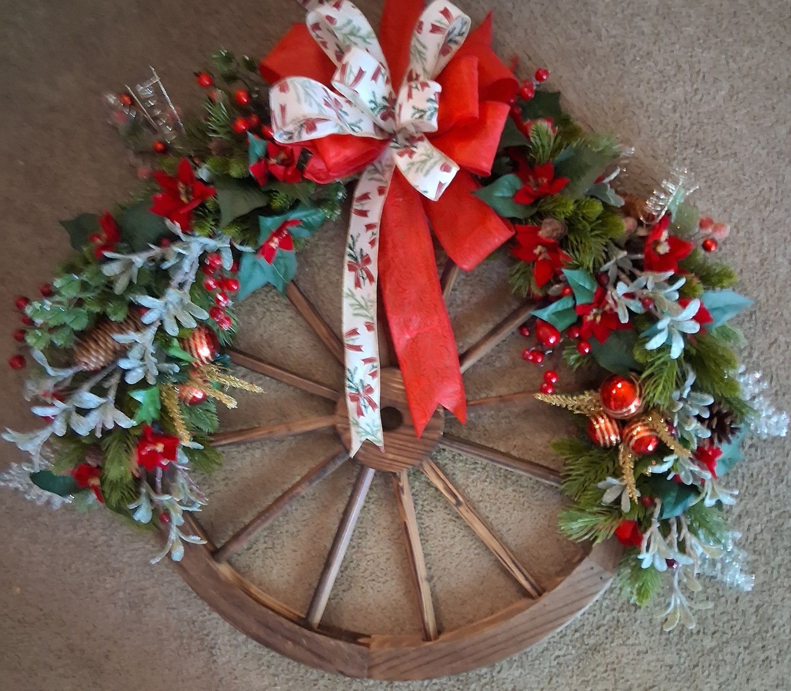 Wreaths by GibbyGal booth