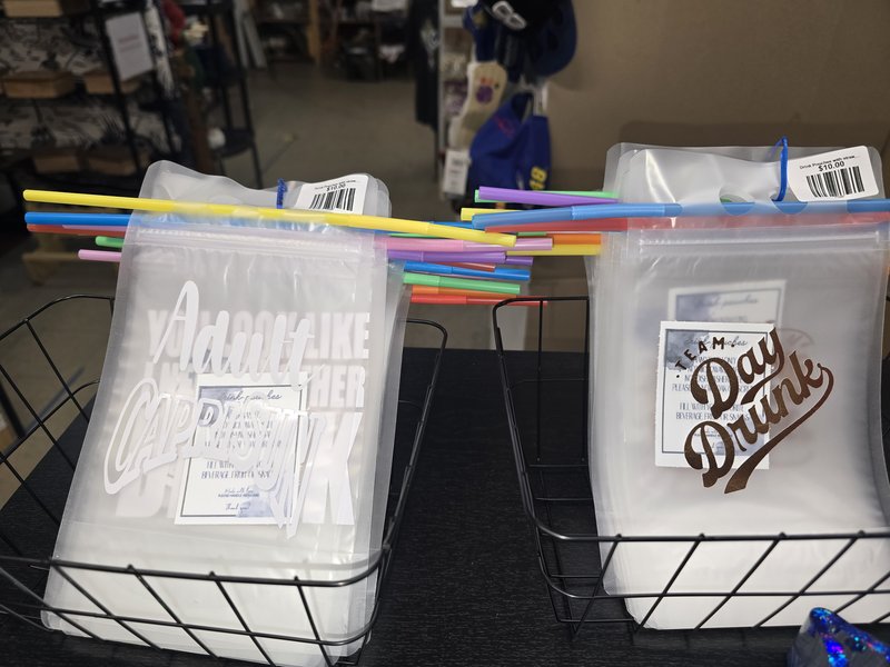 Drink Pouches with straw, Reusable, 6 pack