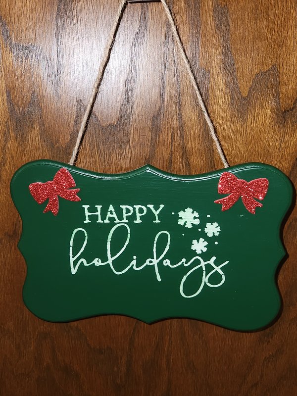 Green "Happy Holidays" plaque