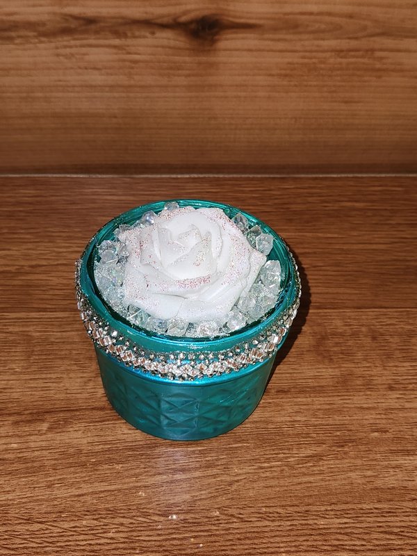 White sparkling rose, blue jar