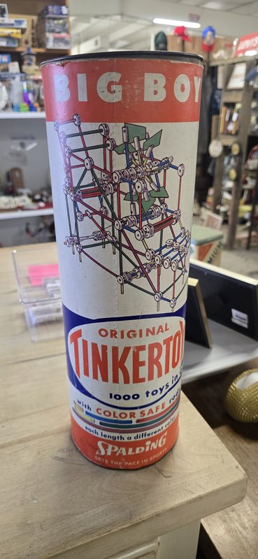 Vintage Tinker toy (Complete set)