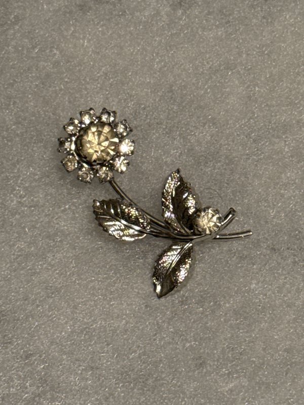 Vintage Flower Brooch