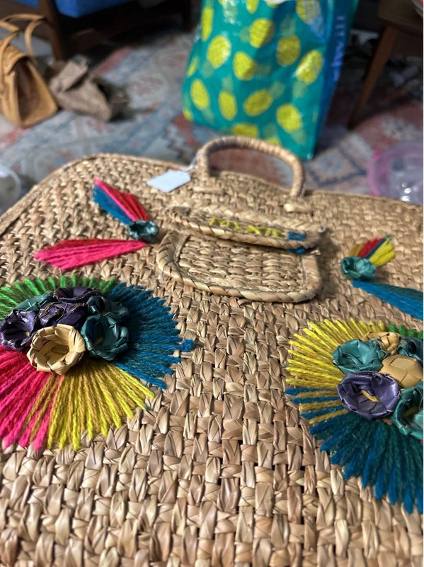 vacation straw bag