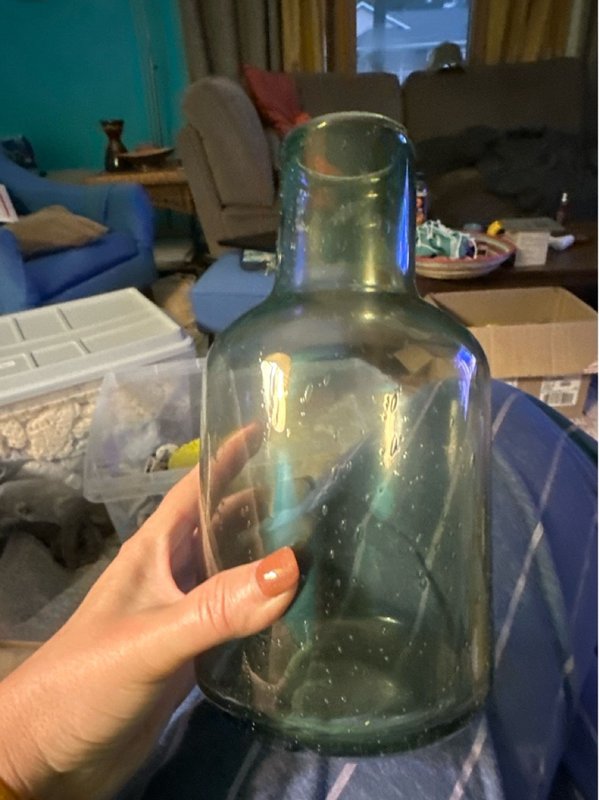 vase with bubbles