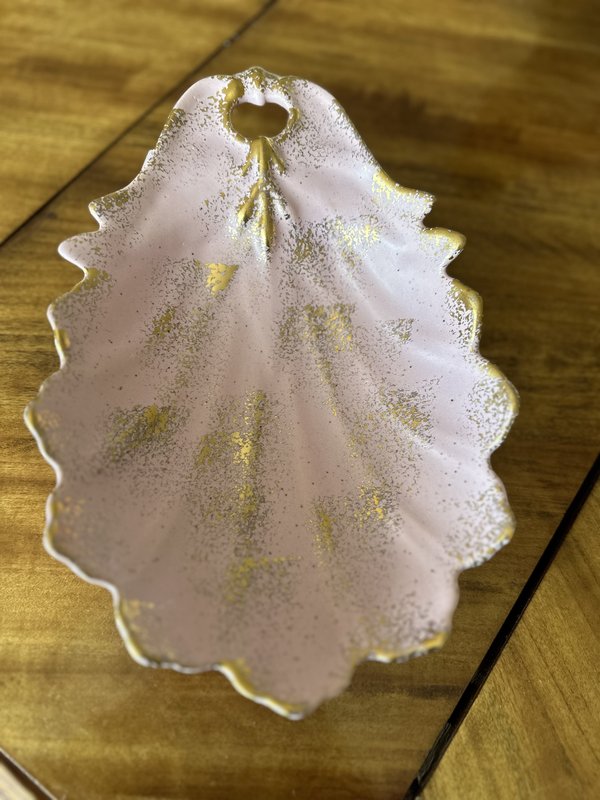 1950s Pink and Gold Speckled Leaf Trinket Dish
