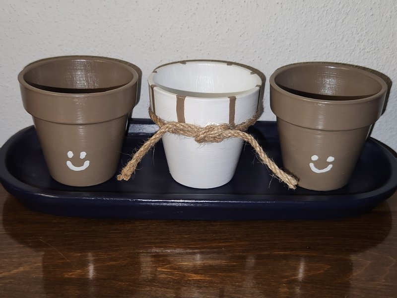 4 Piece clay pot set