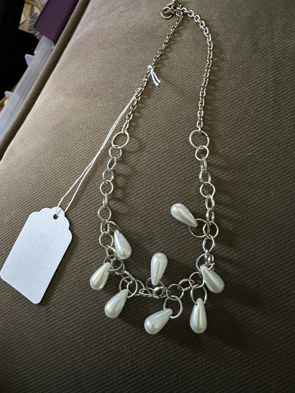 pearl drop necklace