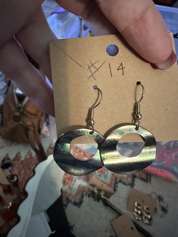 earrings  18