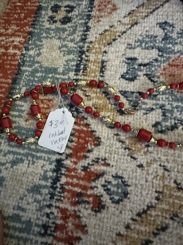 necklace G