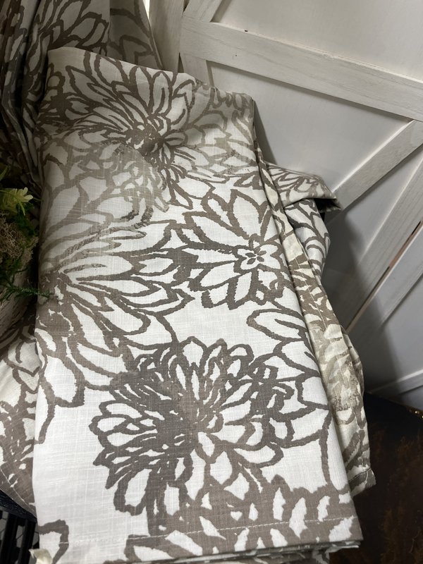 Floral neutral set of curtains