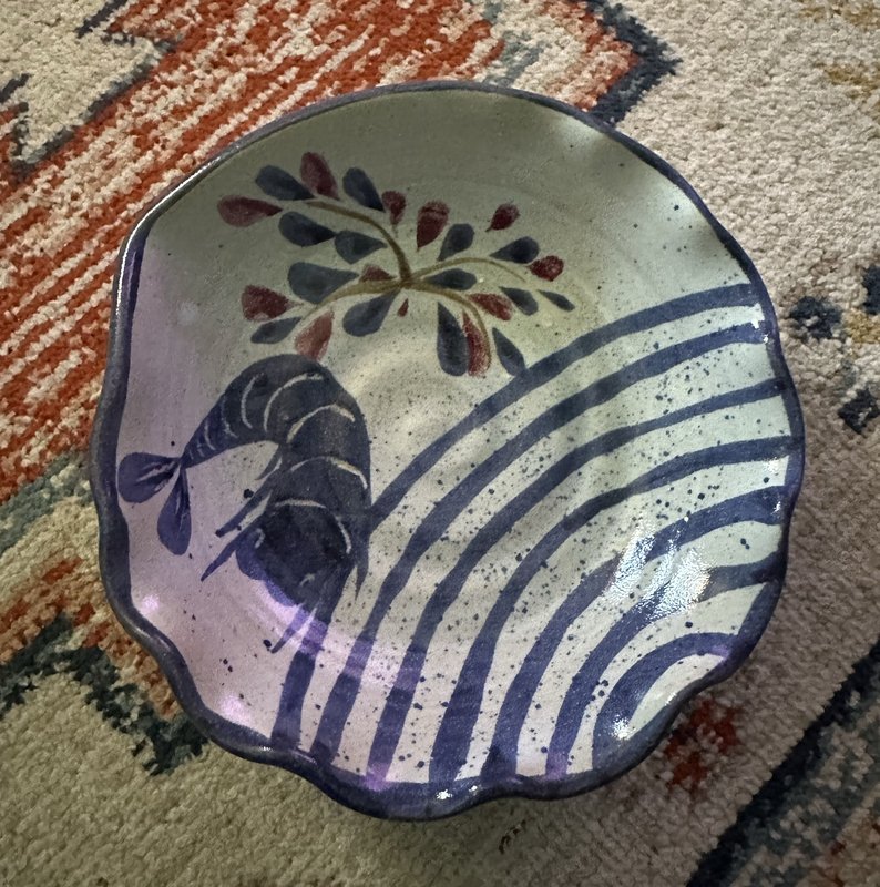 Shrimp pottery bowl