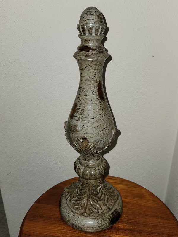 Small rustic finial