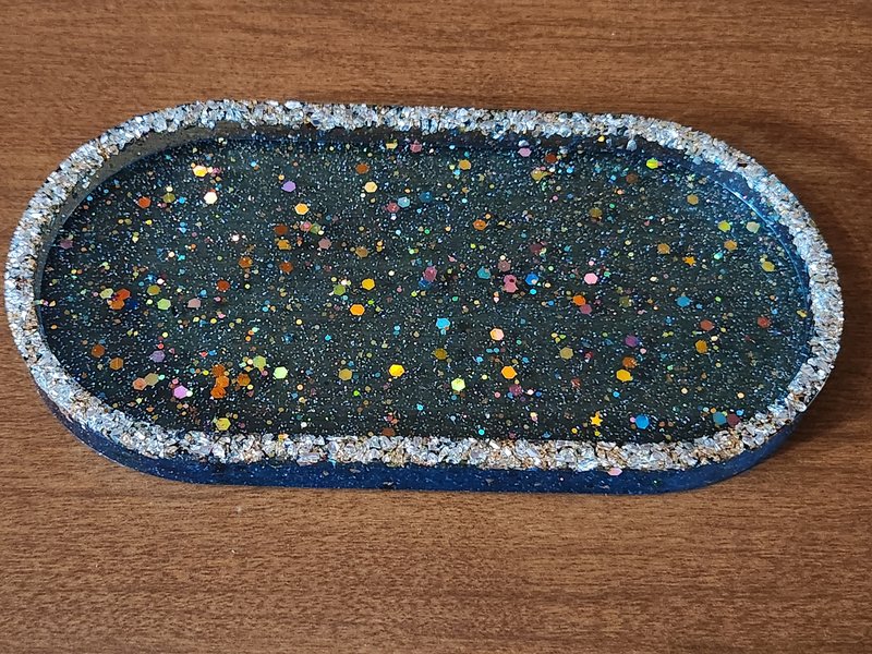 Small resin tray