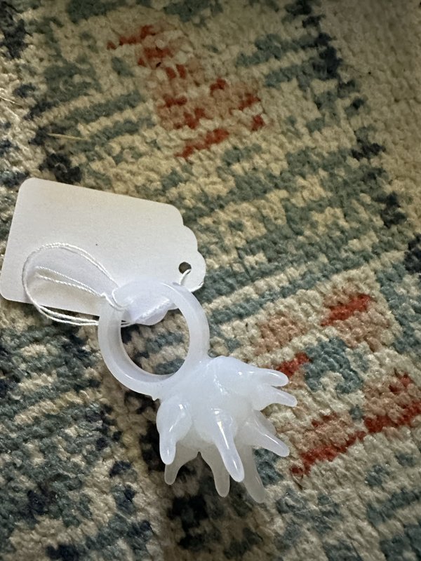 acrylic ring spiky
