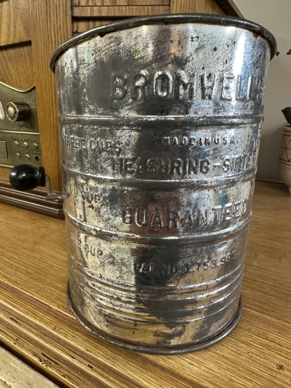 Vintage Bromwell measuring flour sifter