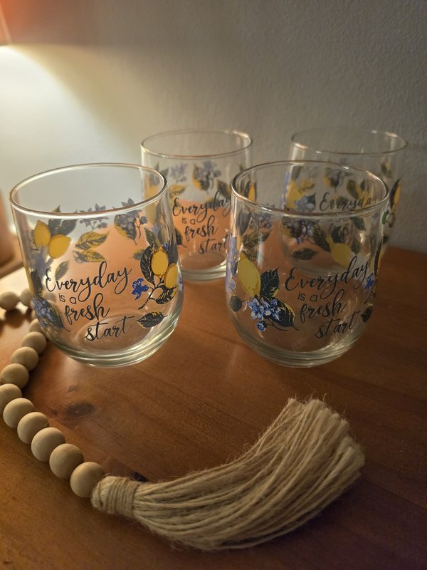 4 Lemon Wine Glasses