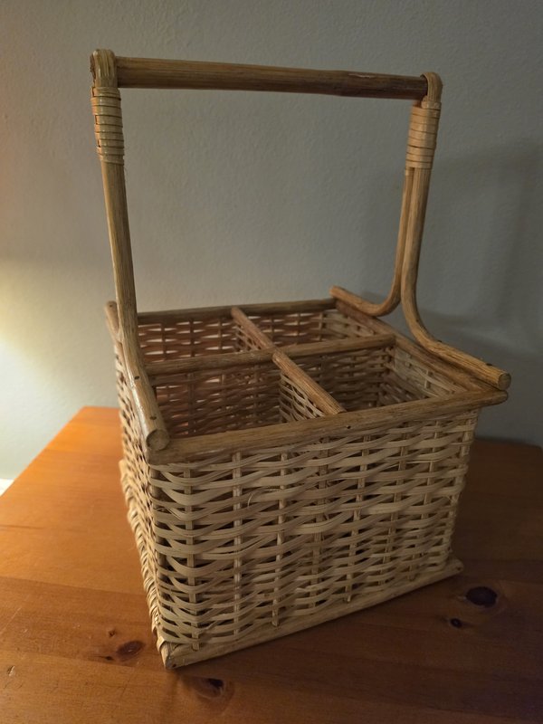 Wicker Utensil or Drink Caddy