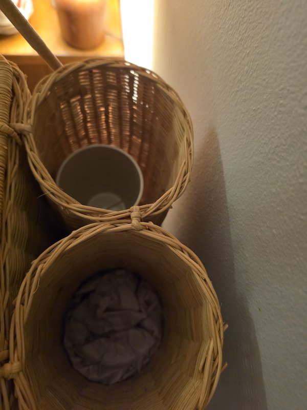 Vtg Loaded Picnic Basket