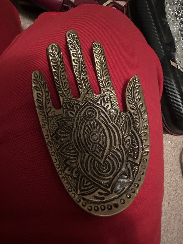 Metal hand