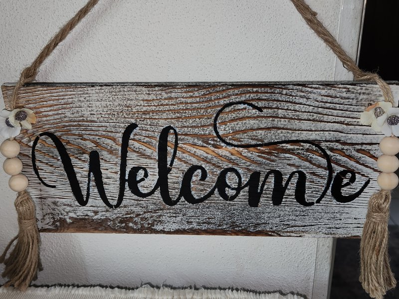 Wooden welcome sign
