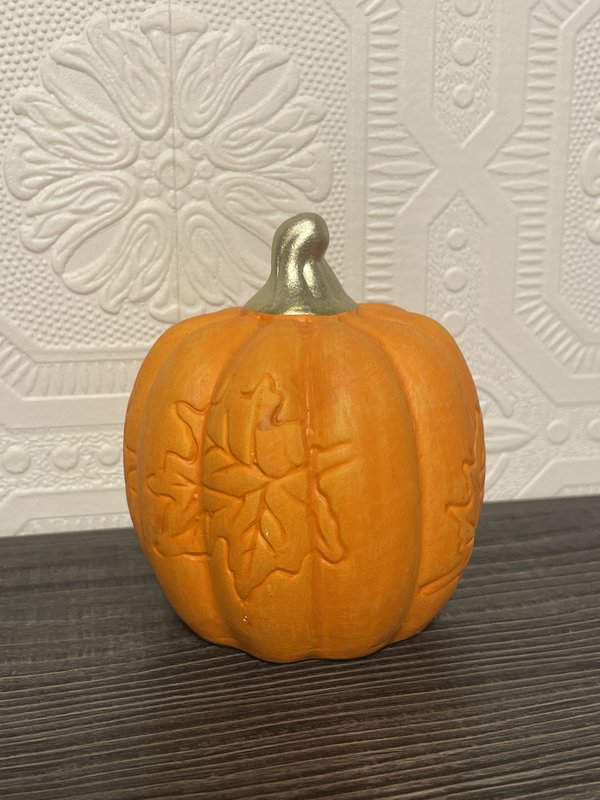 Ceramic Decorative Pumpkin with Leaf Details
