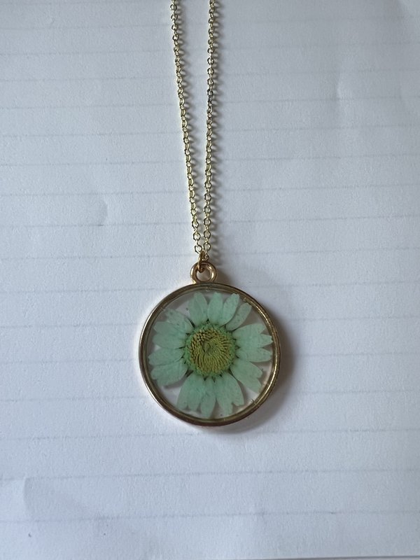 Good Pressed Flower Necklace