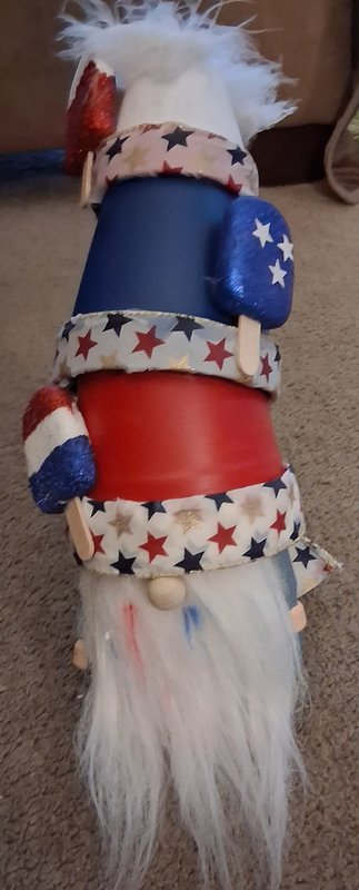 Patriotic Gnome with Star Ribbon