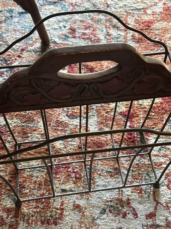 Metal magazine holder