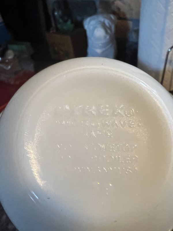 Single Pyrex Woodland Brown Cup