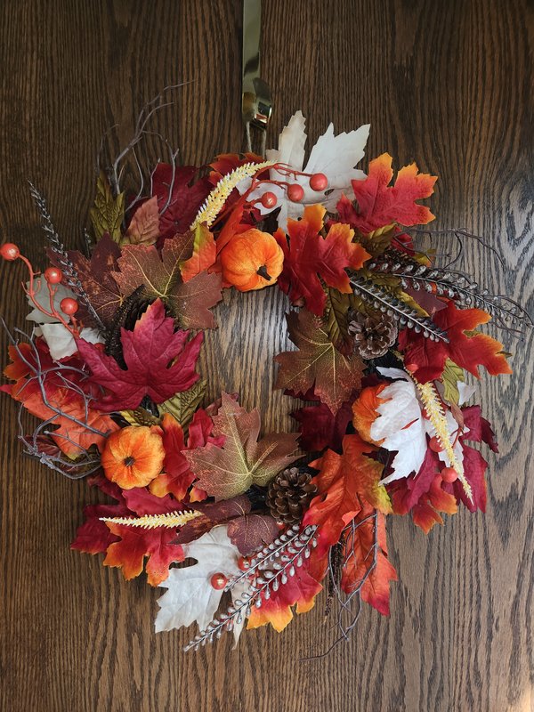 Fall wreath, velvet pumpkins