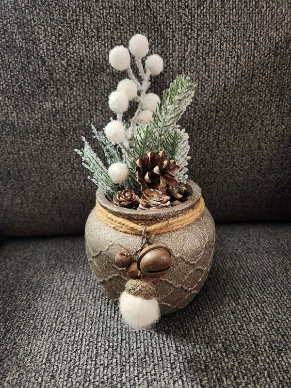 Fall pinecone floral