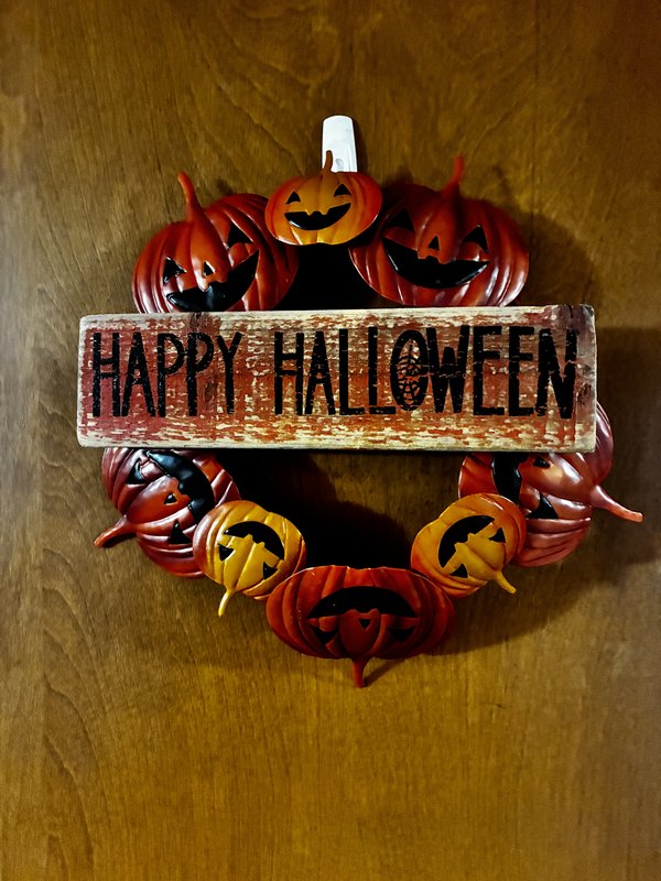 Hanging Round Metal Halloween Pumpkins