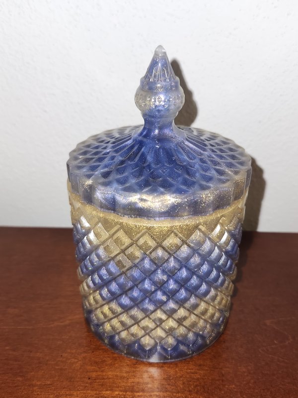 Purple diamond style resin jar
