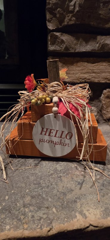 Wood Hello Pumpkin