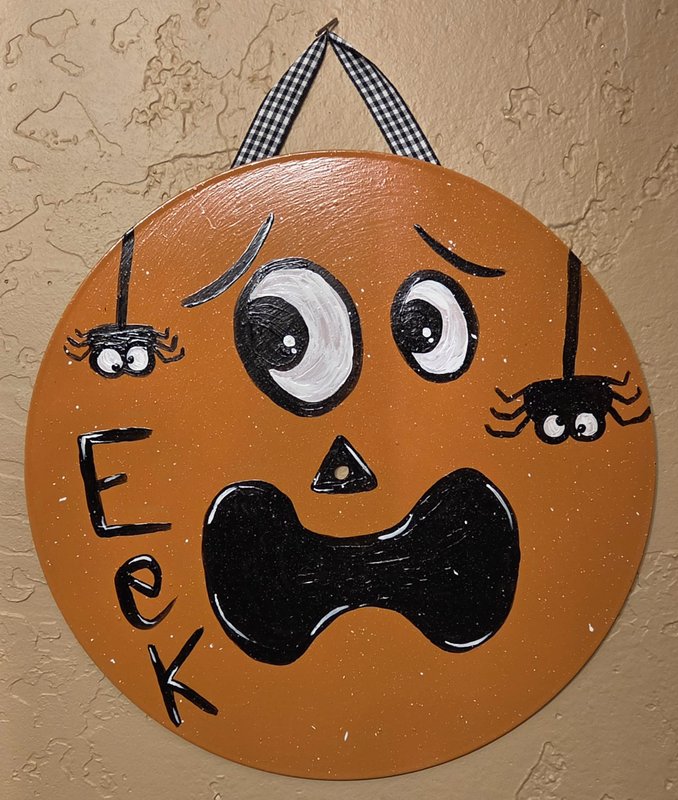 Eek Pumpkin w/Spiders Record
