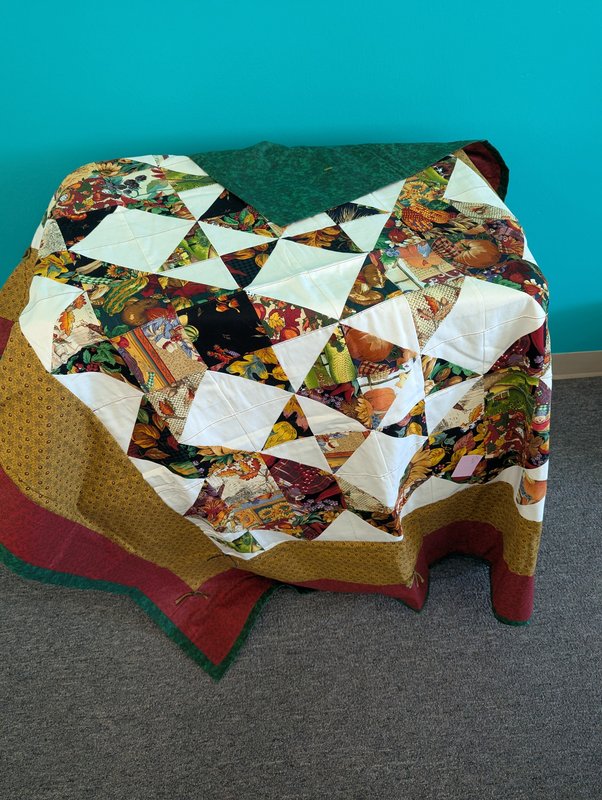 Happy Harvest 🍂 — Twin-Size Quilt
