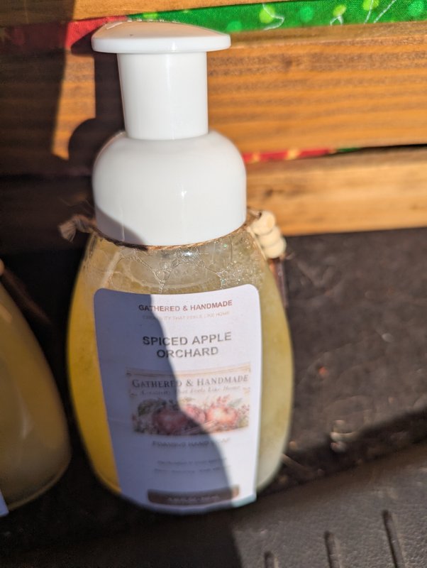 Handmade Foam Soap Spiced Apple Orchard